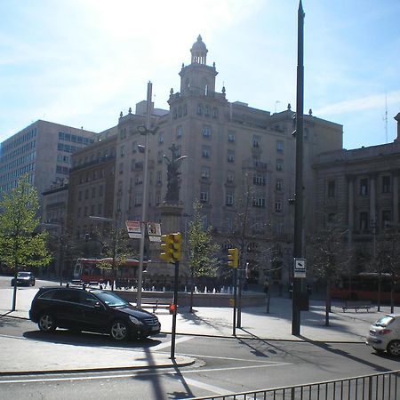 Apartamentos Plaza Espana Deluxe サラゴサ エクステリア 写真